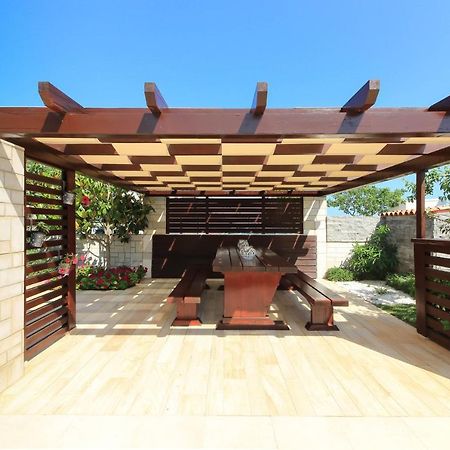 Modern Villa Nerina With Private Pool Near PUY Exterior foto